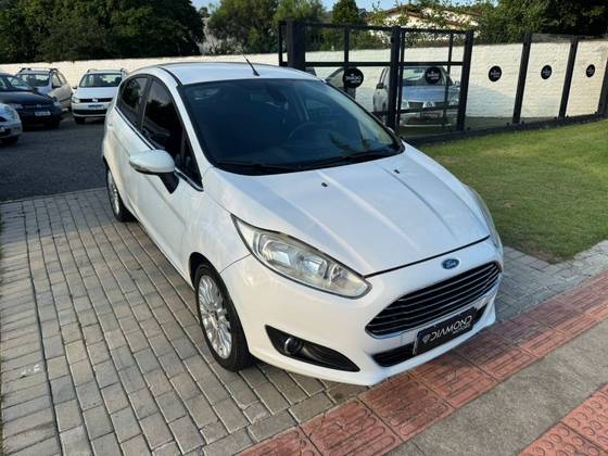 FORD FIESTA 1.6 TITANIUM HATCH 16V FLEX 4P POWERSHIFT